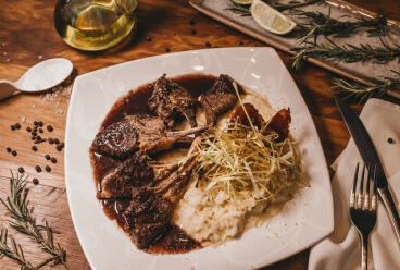 food-blogger-latest-review-img-1 2